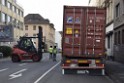 LKW gegen Bruecke wegen Rettungsgasse Koeln Muelheim P58